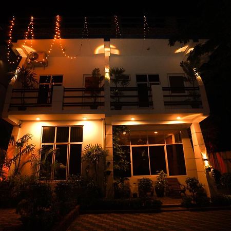 Airport 4 Season Transit Hotel Katunayake Exterior photo
