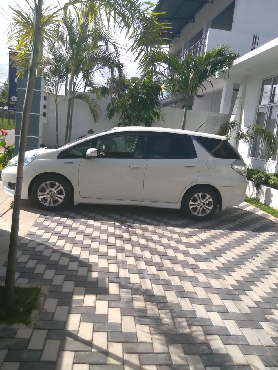 Airport 4 Season Transit Hotel Katunayake Exterior photo
